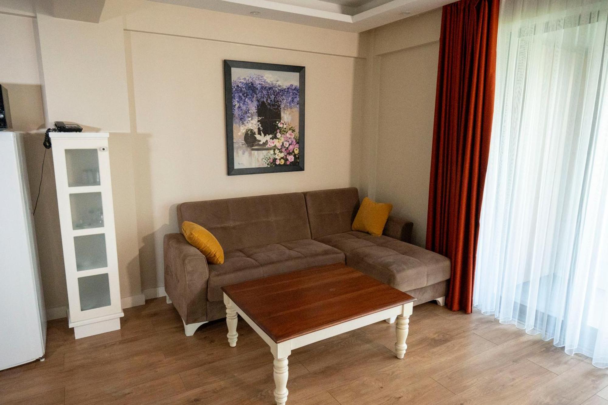 Sapanca Cayir Cimen Otel Exteriér fotografie